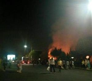 
آتش‌سوزی در بام تهران +عکس
