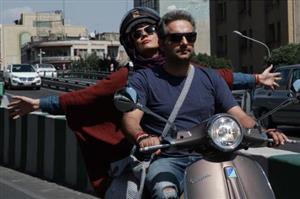 موتورسواری آقا و خانم بازیگر در خیابان! + عکس