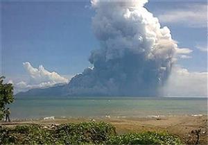 آتشفشان اندونزی 50 هزار نفر را آواره کرد