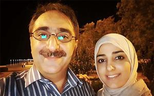 عکس منتشر شده از مجری معروف تلویزیون و همسر دومش! + عکس