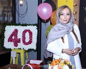 جشن تولد خانم بازیگر در کافه با حضور هنرمندان+تصاویر