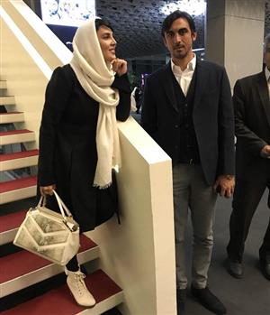 
دروازه بان جنجالی استقلال درکنار خانم بازیگر+عکس
