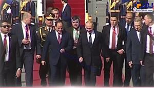 عکس/ استقبال رسمی رئیس‌جمهور مصر از پوتین در فرودگاه قاهره
