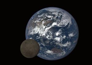 تصاویری دیدنی که دید ما را نسبت به ماه و کره زمین عوض می‌کند
