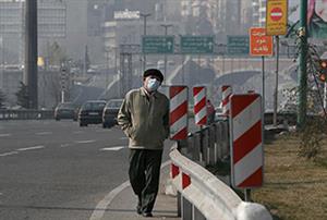 عامل آلودگی هوا آزادانه در تهران 