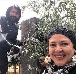 برف بازی بهاره رهنما و همسرش+عکس