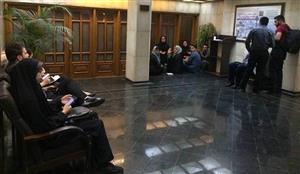 رفتار اعتراضی خبرنگاران در شورای شهر تهران+عکس

