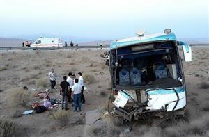 24 مصدوم در سانحه تصادف اتوبوس در آزادراه ساوه - همدان
