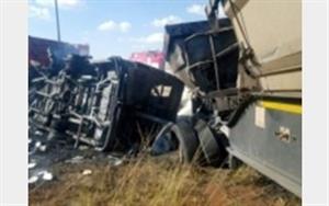 23 کشته در واژگونی اتوبوس مسافربری