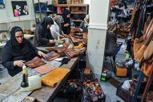 اعلام آمادگی دفاتر امور بانوان برای رفع مشکلات واحدهای تولیدی زنان 