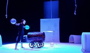 «نطفه دربند» روایتی از یک جنگ در تئاتر فجر 
