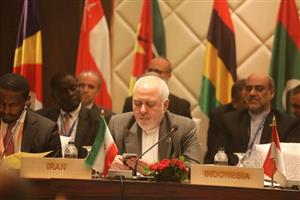 ظریف در اجلاس اتحادیه آیورا: امنیت منطقه را نمی‌توان از بیرون خرید
