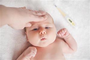 تب خفیف در نوزادان را جدی بگیرید